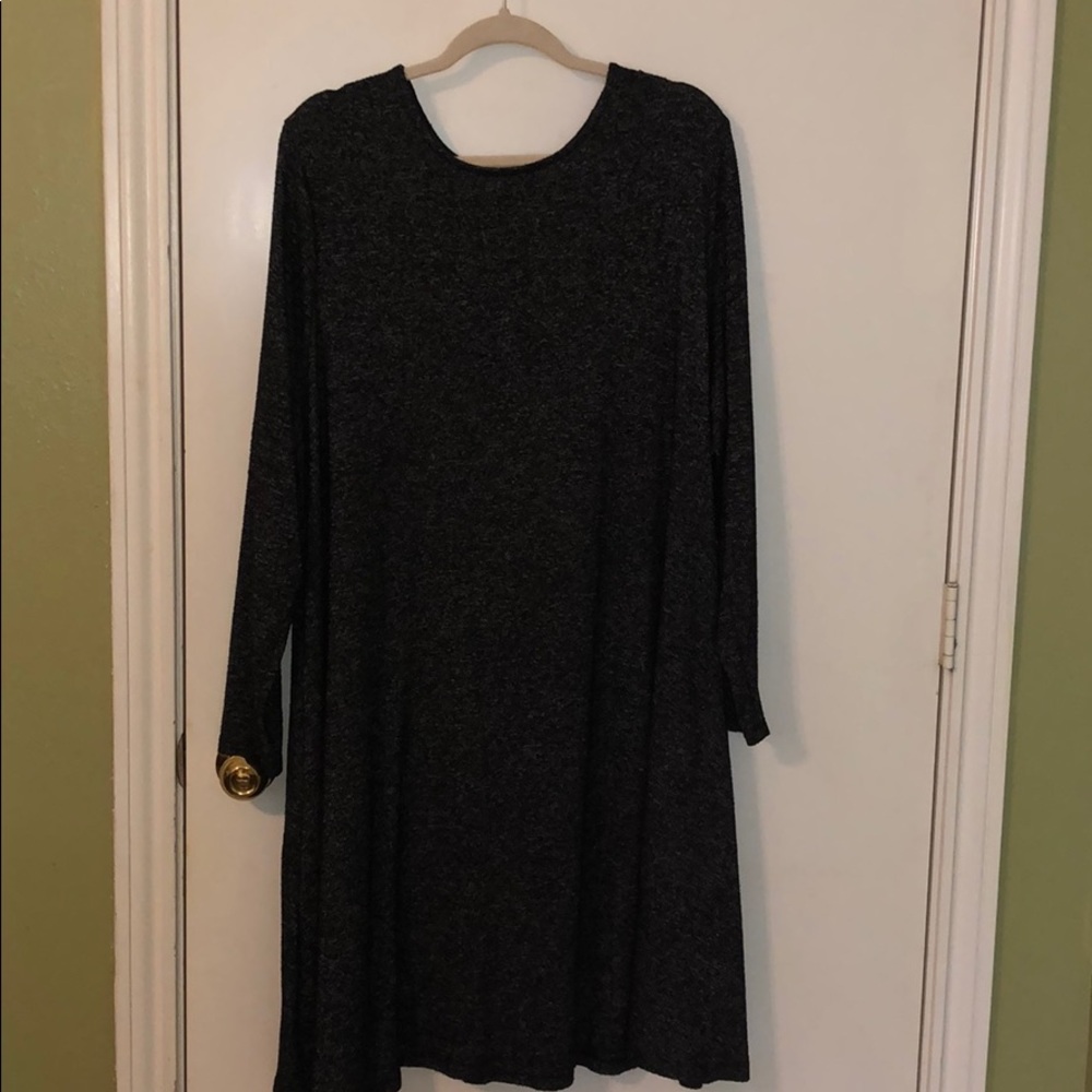Long sleeve Black and grey sweater dress